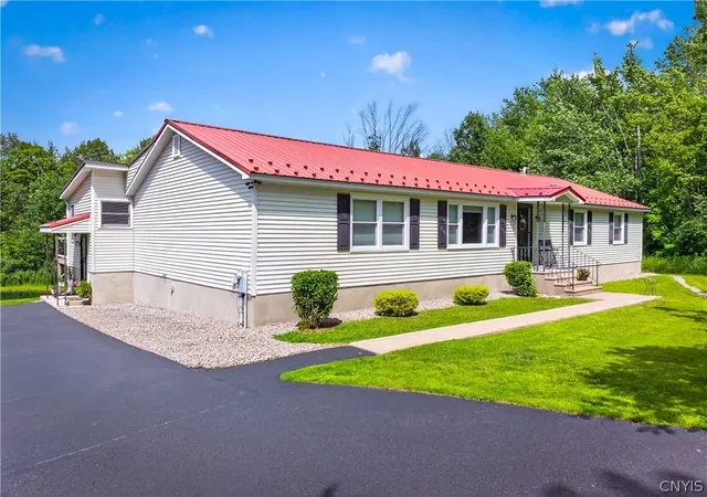 2nd image of 10353 Woods Rd, Utica, NY 13502 | MLS# S1694437