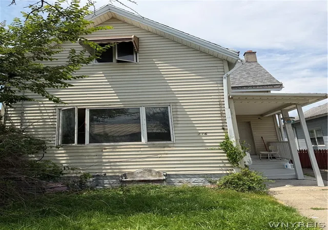 Homes for sale in Buffalo, NY | 116 Smith St, Buffalo, NY 14210 | MLS# B1694812