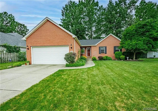 4th image of 2618 Kusum Ct, Wheatfield, NY 14304 | MLS# B1695346