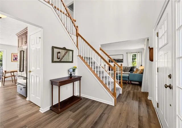 4th image of 12 Shady Pine Ln, Rochester, NY 14612 | MLS# R1695956