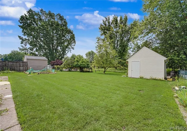 4th image of 455 Meadow Dr, Buffalo, NY 14224 | MLS# B1692553