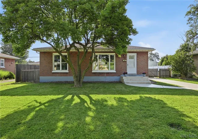 Photo 1 of Sale Pending at 85 Emerson Dr, Buffalo, NY 14226 | MLS# B1695514 | Listing updated on 2026-08-01