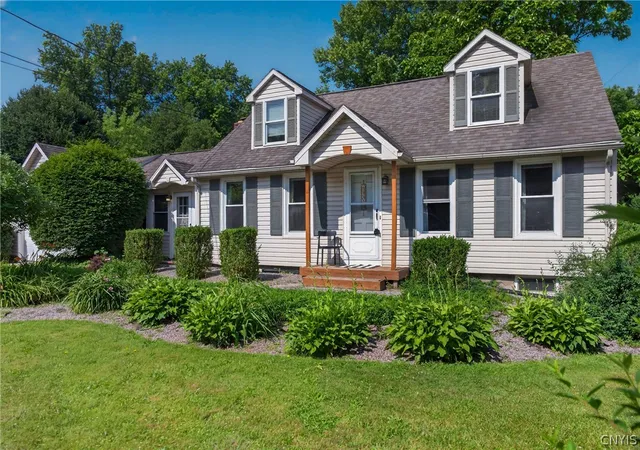 Photo 1 of Sale Pending at 700 Maple Dr, Fayetteville, NY 13066 | MLS# S1692690 | Listing updated on 2026-07-23
