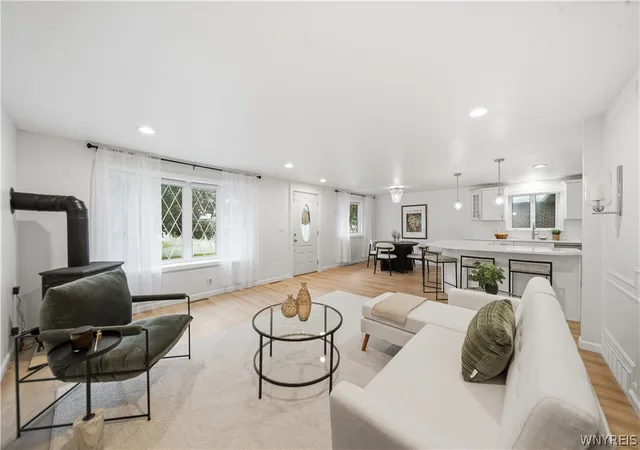Photo 4 of Sale Pending at 12 Sandy Ln, Buffalo, NY 14227 | MLS# B1695907 | Listing updated on 2026-07-18
