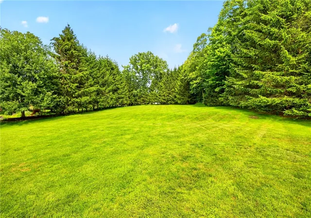 4th image of 1103 Ohstrom Park, Webster, NY 14580 | MLS# R1690064
