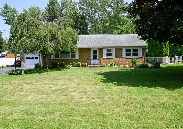 Photo 1 of Sale Pending at 4775 Bickert Dr, Clarence, NY 14031 | MLS# B1694620 | Listing updated on 2026-07-21