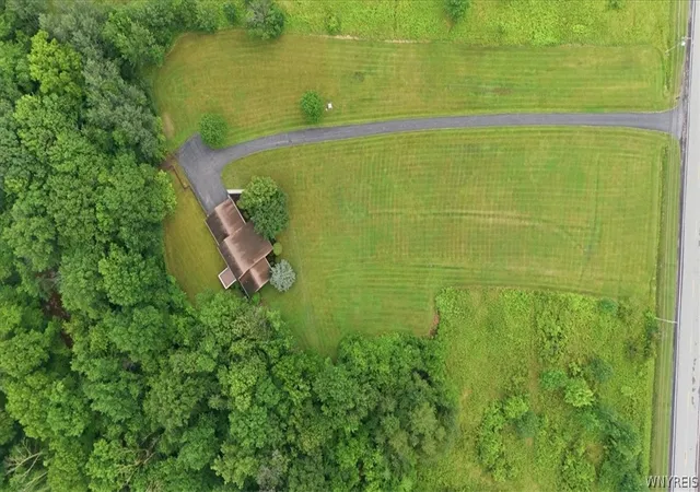 4th image of 3275 Wilson Youngstown Rd, Wilson, NY 14172 | MLS# B1695724