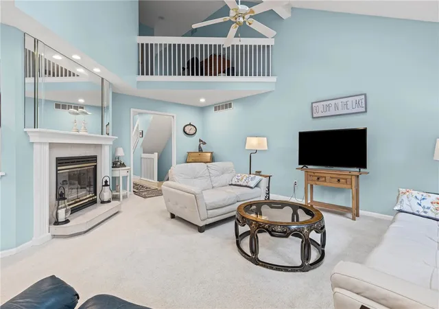 4th image of 1100 Hillsboro Cove Cir, Webster, NY 14580 | MLS# R1694647