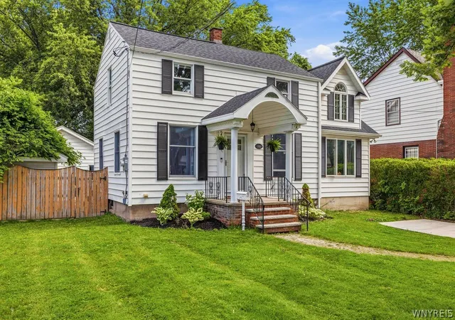 2nd image of 8660 Griffon Ave, Niagara Falls, NY 14304 | MLS# B1695570
