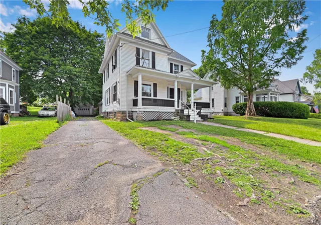 2nd image of 607 Colton Ave, Newark, NY 14513 | MLS# R1695751
