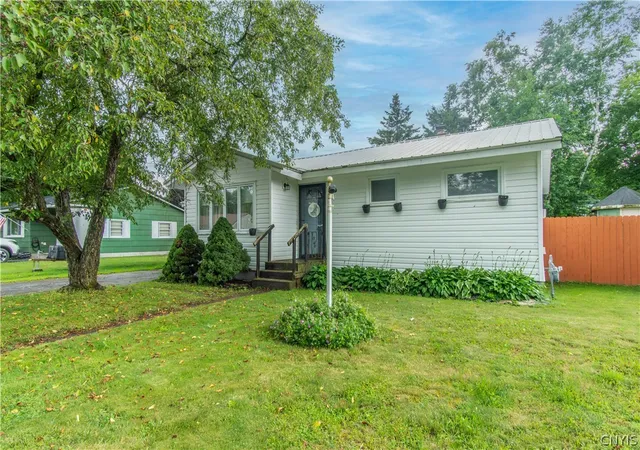 Photo 1 of Single family home for sale at 22286 Patricia Dr, Watertown, NY 13601 | MLS# S1693591 | Listing updated on 2026-07-20