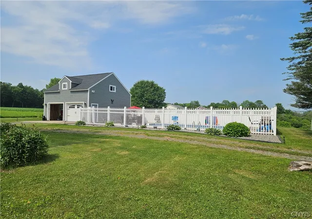 5th image of 10094 Powell Rd, Holland Patent, NY 13354 | MLS# S1696016