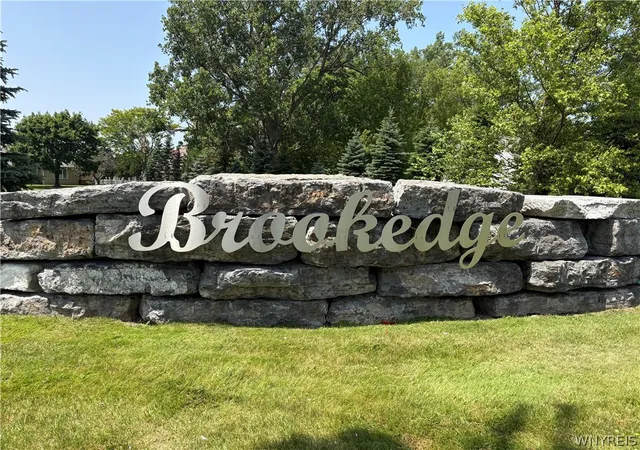 Homes for sale in Cheektowaga, NY | 32 Brookedge Rd, Cheektowaga, NY 14043 | MLS# B1695892