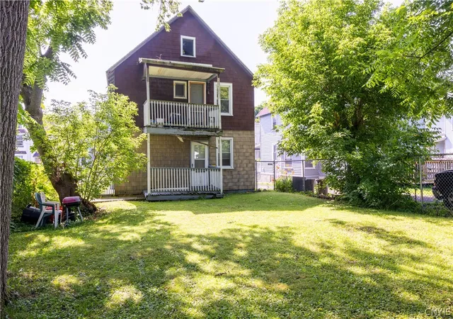 Listing Photo 2 - Condo for sale in building located at 1410 Howard Ave, Utica, NY 13501 - Unit #