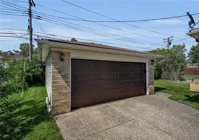 Homes for sale in Cheektowaga, NY | 162 Poinciana Pkwy, Cheektowaga, NY 14225 | MLS# B1696068
