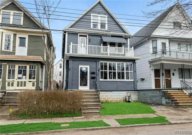 1st image of 25 Hartman Pl, Buffalo, NY 14207 | MLS# B1694884