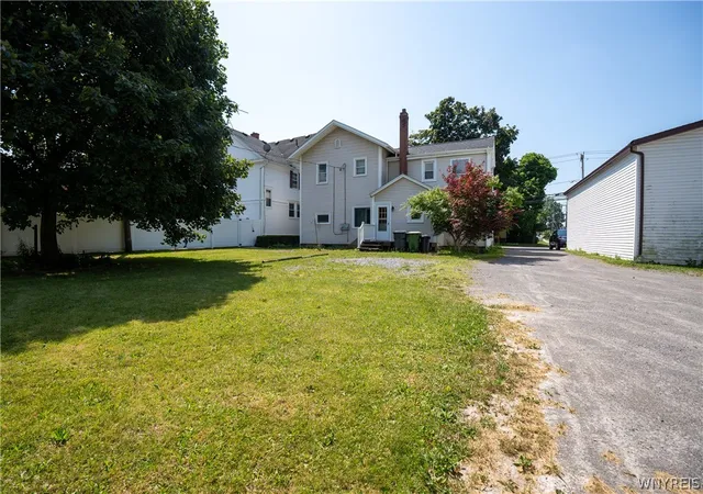 Photo 4 of Sale Pending at 29 State St, Middleport, NY 14105 | MLS# B1696144 | Listing updated on 2026-07-17