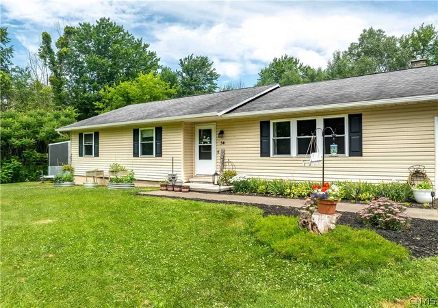 Homes for sale in Mexico, NY | 34 Hurlbut Rd, Mexico, NY 13114 | MLS# S1695910