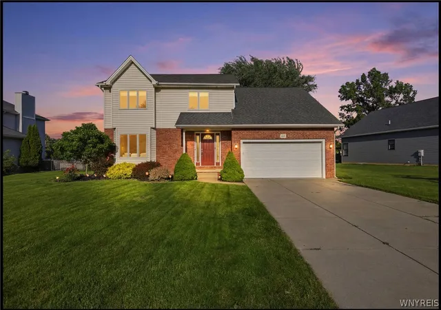 2nd image of 664 Sara Ct, Lewiston, NY 14092 | MLS# B1696172