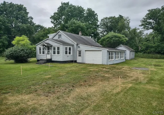 Photo 2 of Sale Pending at 342 Belle Isle Rd, Syracuse, NY 13209 | MLS# S1694509 | Listing updated on 2026-07-16