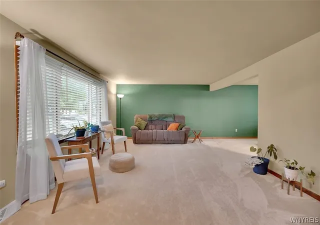 Photo 3 of Sale Pending at 387 Seabrook Dr, Buffalo, NY 14221 | MLS# B1695643 | Listing updated on 2026-07-20