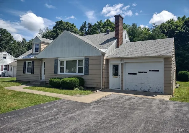 1st image of 227 Fay Park Dr, Syracuse, NY 13212 | MLS# S1693396