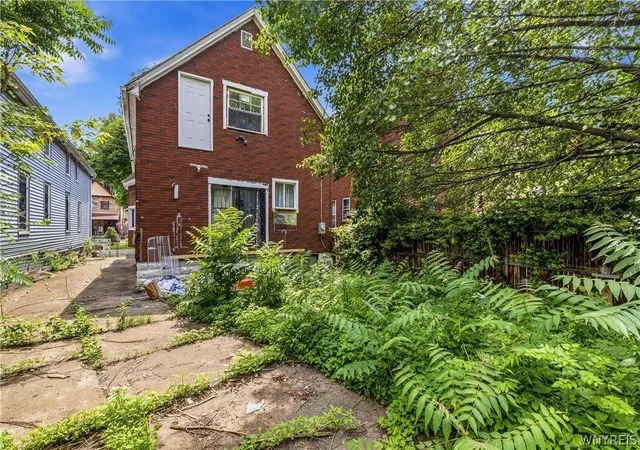 Photo 4 of Single family home for sale at 22 Frankfort Ave, Buffalo, NY 14211 | MLS# B1696047 | Listing updated on 2026-07-26