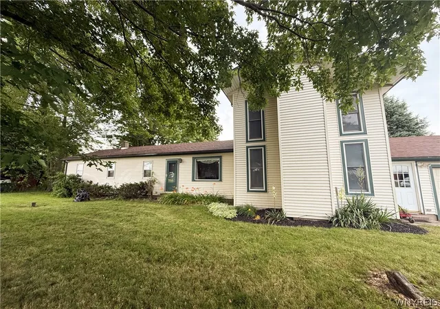 Photo 1 of Sale Pending at 5389 Keck Rd, Lockport, NY 14094 | MLS# B1695890 | Listing updated on 2026-07-14