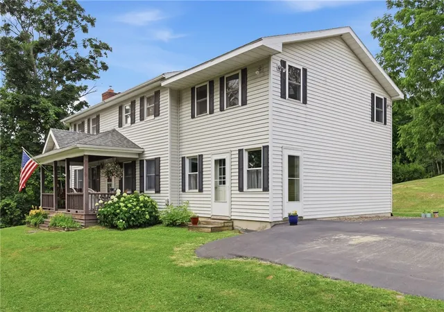 3rd image of 9463 Depew Rd, Hammondsport, NY 14840 | MLS# R1695756