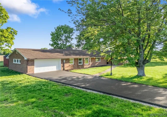 2nd image of 1918 Lake Rd, Porter, NY 14174 | MLS# B1693595