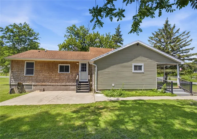 Homes for sale in Stafford, NY | 6506 Fox Pl Rd, Stafford, NY 14525 | MLS# R1695318