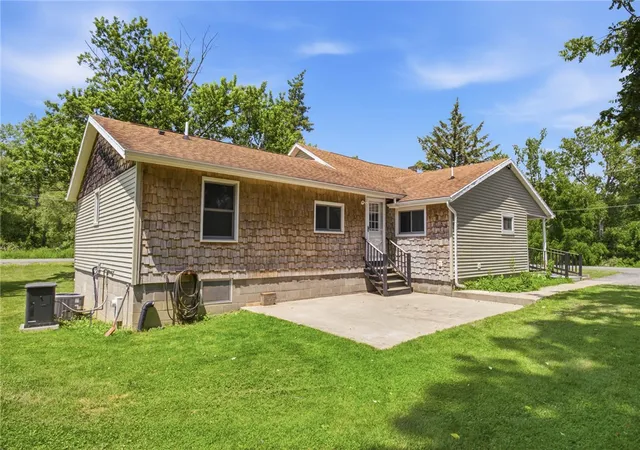 Homes for sale in Stafford, NY | 6506 Fox Pl Rd, Stafford, NY 14525 | MLS# R1695318