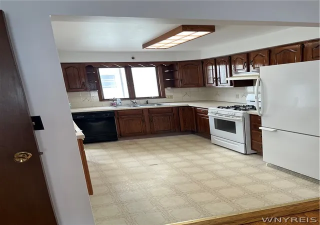 Photo 2 of Sale Pending at 381 Tremont Ave, Kenmore, NY 14217 | MLS# B1696072 | Listing updated on 2026-07-28