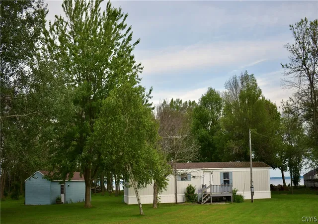 Homes for sale in Lyme, NY | 20551 S Shore Rd, Lyme, NY 13693 | MLS# S1695676