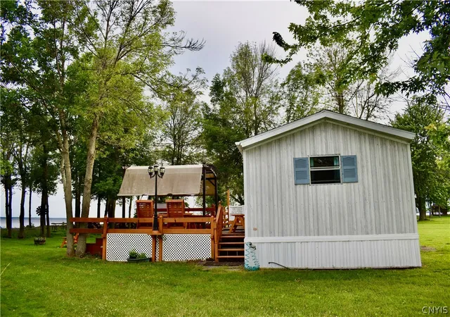 Homes for sale in Lyme, NY | 20551 S Shore Rd, Lyme, NY 13693 | MLS# S1695676
