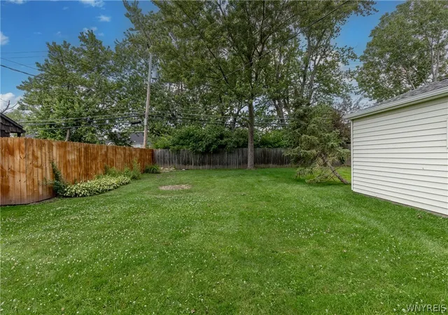 Homes for sale in Tonawanda, NY | 420 Wendel Ave, Tonawanda, NY 14223 | MLS# B1696297
