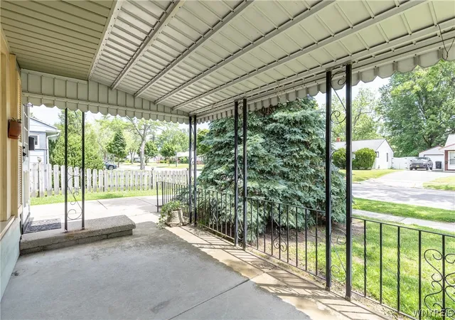 Homes for sale in Tonawanda, NY | 420 Wendel Ave, Tonawanda, NY 14223 | MLS# B1696297