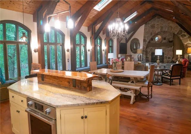 5th image of 150 Park Rd, Pittsford, NY 14534 | MLS# R1696217