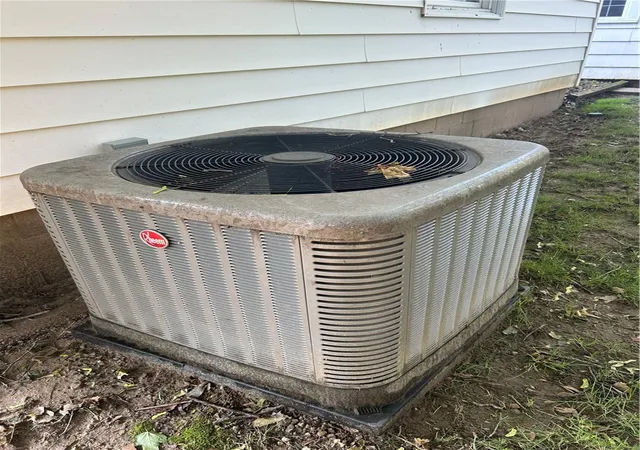 Photo 38 of Sale Pending at 3621 Lake Ave, Rochester, NY 14612 | MLS# R1696308 | Listing updated on 2026-07-23