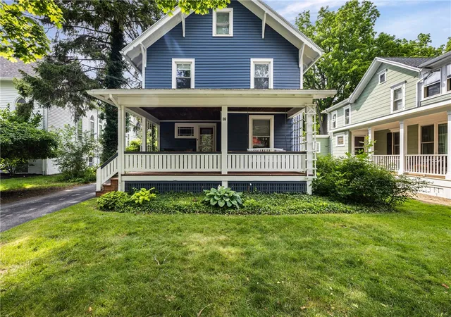 2nd image of 17 Washington Ave, Pittsford, NY 14534 | MLS# R1695084
