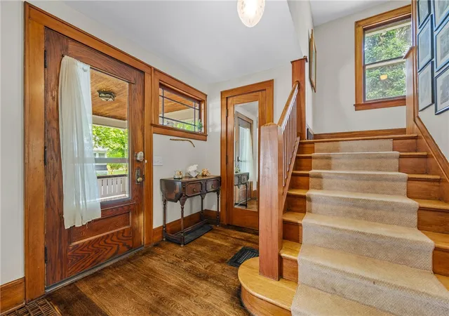 5th image of 17 Washington Ave, Pittsford, NY 14534 | MLS# R1695084