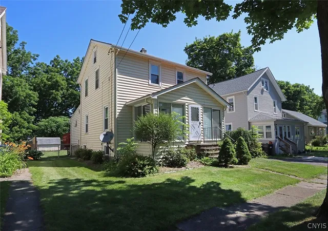 Photo 2 of Sale Pending at 180 Chaffee Ave, Syracuse, NY 13207 | MLS# S1696294 | Listing updated on 2026-07-28