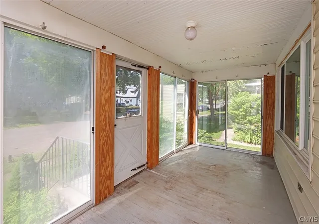 Photo 3 of Sale Pending at 180 Chaffee Ave, Syracuse, NY 13207 | MLS# S1696294 | Listing updated on 2026-07-28