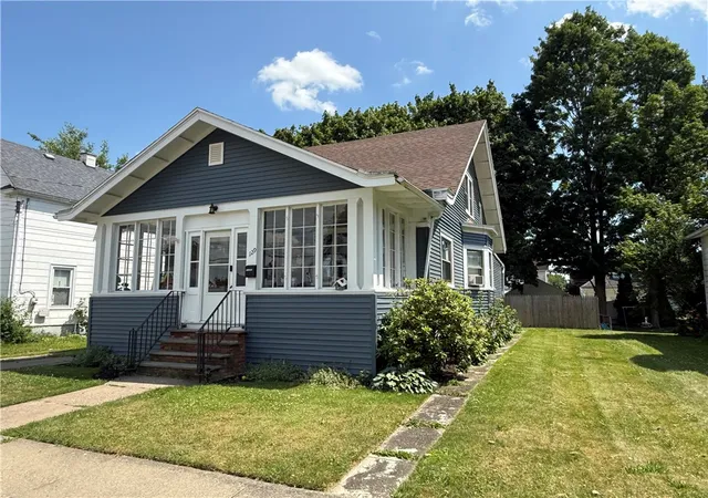 Homes for sale in Horseheads, NY | 129 W 11th St, Horseheads, NY 14903 | MLS# R1696171