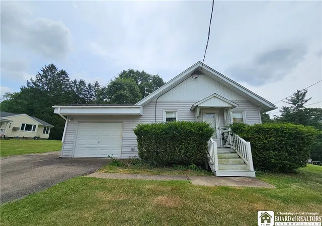 Homes for sale in Olean, NY | 272 Hamilton Ave, Olean, NY 14760 | MLS# R1696374
