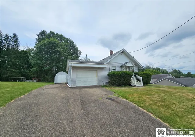 Homes for sale in Olean, NY | 272 Hamilton Ave, Olean, NY 14760 | MLS# R1696374