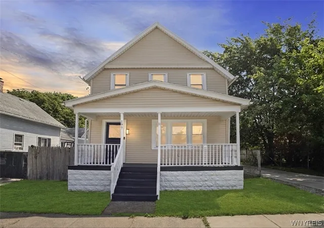 Homes for sale in Buffalo, NY | 197 Thompson St, Buffalo, NY 14207 | MLS# B1694585