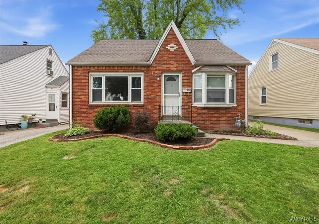 1st image of 154 Saint Lawrence Ave, Buffalo, NY 14216 | MLS# B1696263