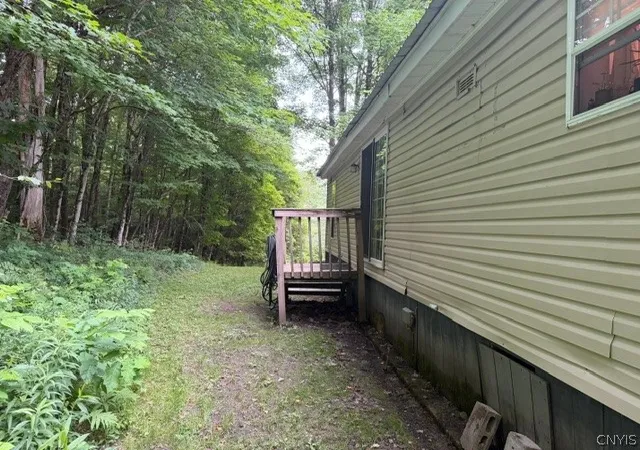Photo 5 of Sale Pending at 9200 Howd Rd, Camden, NY 13316 | MLS# S1696382 | Listing updated on 2026-07-18