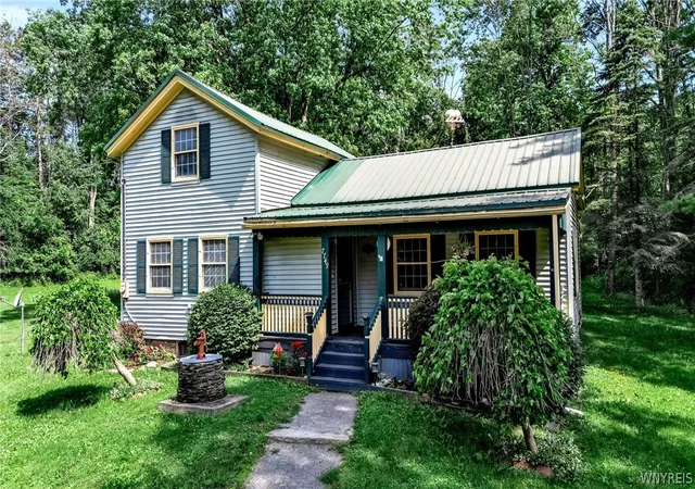 Homes for sale in New Hudson, NY | 7749 Crabb Hollow Rd, New Hudson, NY 14714 | MLS# B1695930